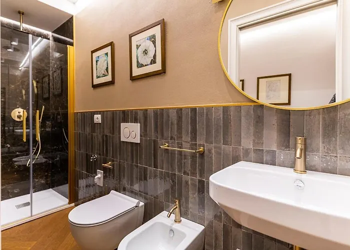 Santa Maria Novella 900 דירה